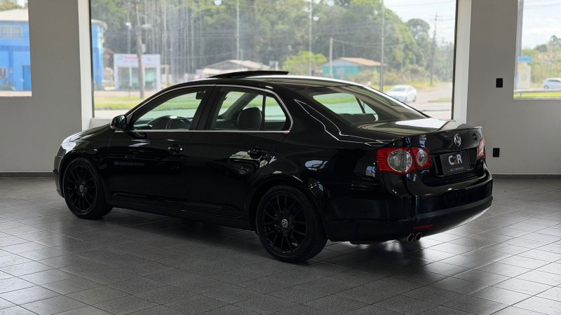 JETTA 2.5 I 20V 150CV GASOLINA 4P TIPTRONIC - 2007 - CAXIAS DO SUL