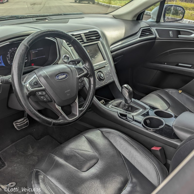 FUSION 2.0 TITANIUM PLUS 16V GASOLINA 4P AUTOMÁTICO - 2013 - FARROUPILHA