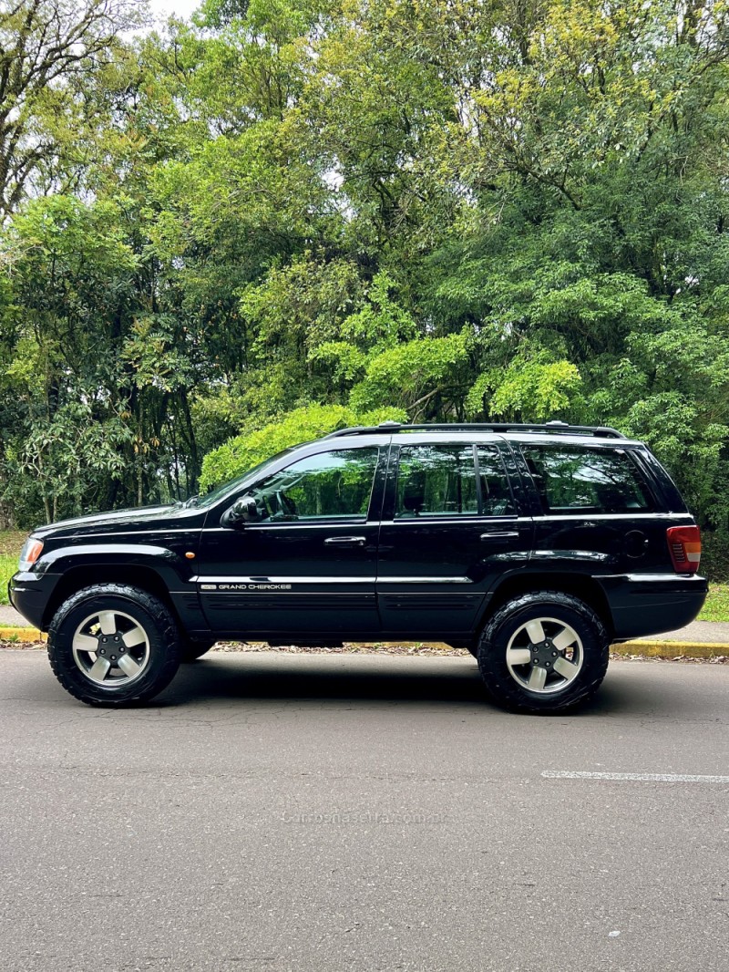 GRAND CHEROKEE 4.7 LIMITED 4X4 V8 16V GASOLINA 4P AUTOMÁTICO - 2004 - BENTO GONçALVES