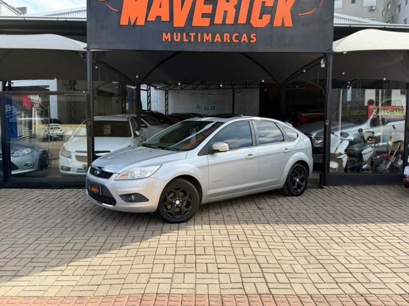 FOCUS 2.0 TITANIUM HATCH 16V FLEX 4P MANUAL - 2011 - LAGOA VERMELHA