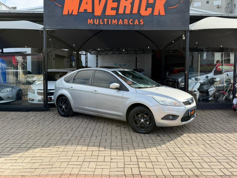 FOCUS 2.0 TITANIUM HATCH 16V FLEX 4P MANUAL - 2011 - LAGOA VERMELHA