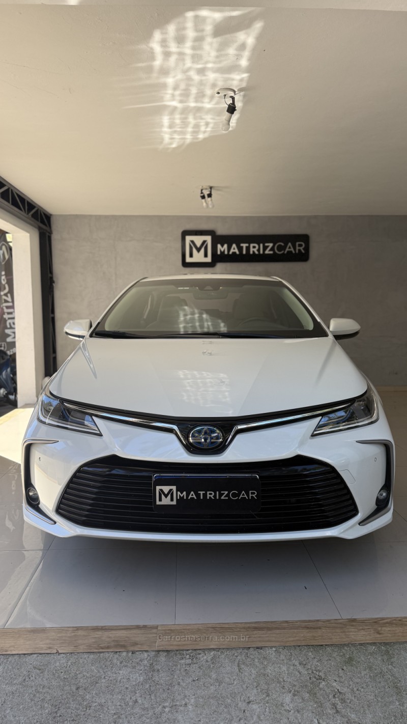 COROLLA 1.8 ALTIS PREMIUM 16V HÍBRIDO 4P AUTOMÁTICO