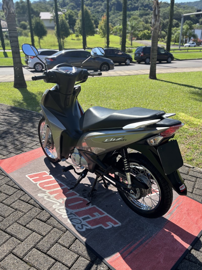 BIZ 110I  - 2023 - FELIZ