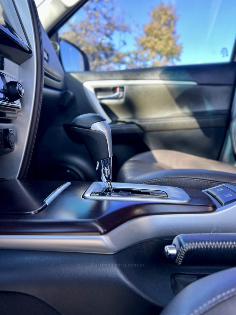 HILUX SW4 2.8 SRX 4X4 7 LUGARES 16V TURBO INTERCOOLER DIESEL 4P AUTOMÁTICO - 2018 - BENTO GONçALVES