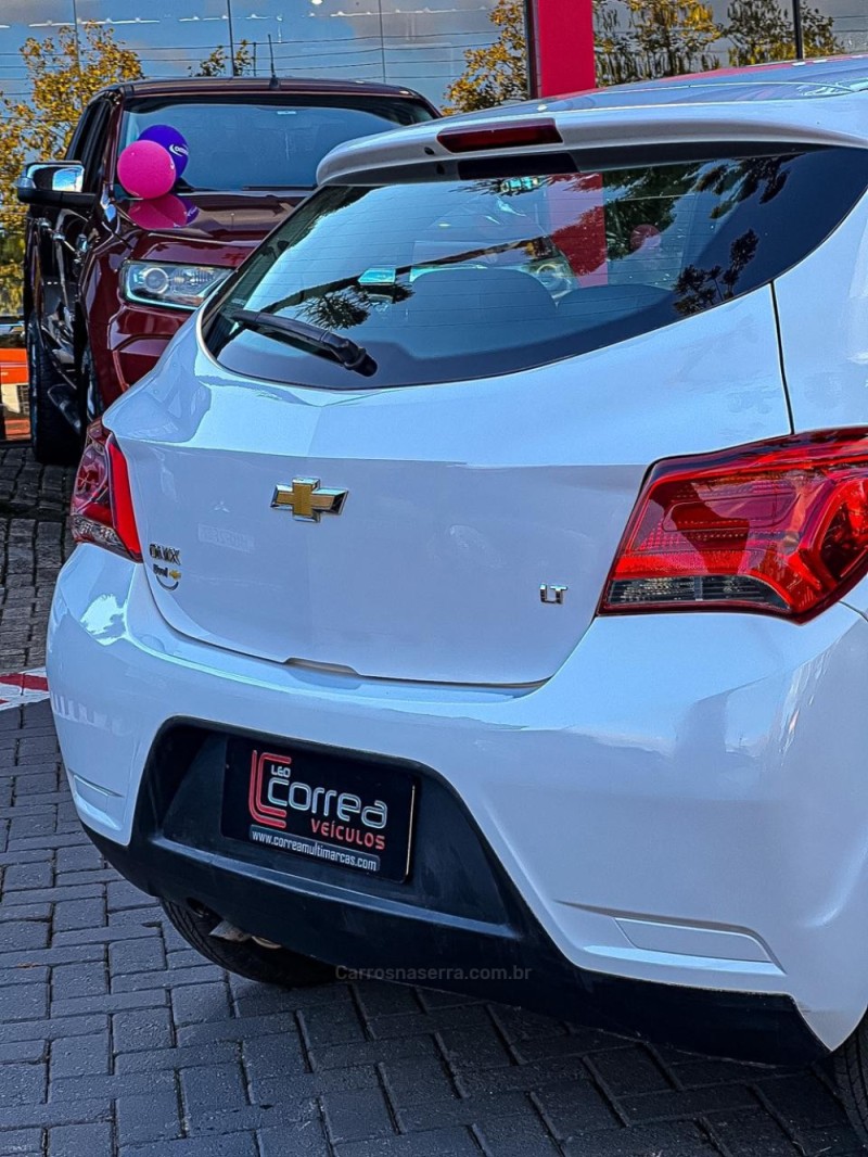 ONIX 1.0 MPFI LT 8V FLEX 4P MANUAL - 2019 - CANELA