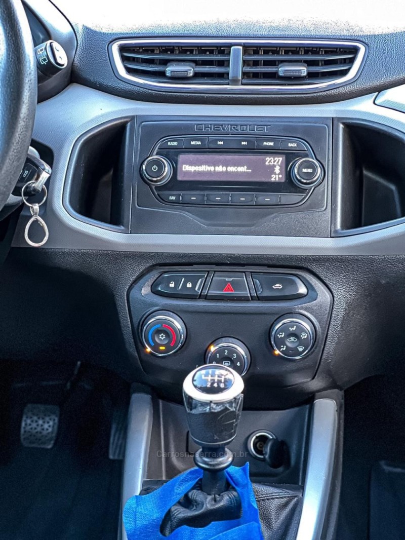 ONIX 1.0 MPFI LT 8V FLEX 4P MANUAL - 2019 - CANELA