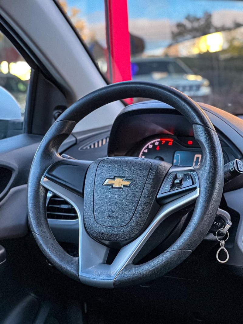 ONIX 1.0 MPFI LT 8V FLEX 4P MANUAL - 2019 - CANELA