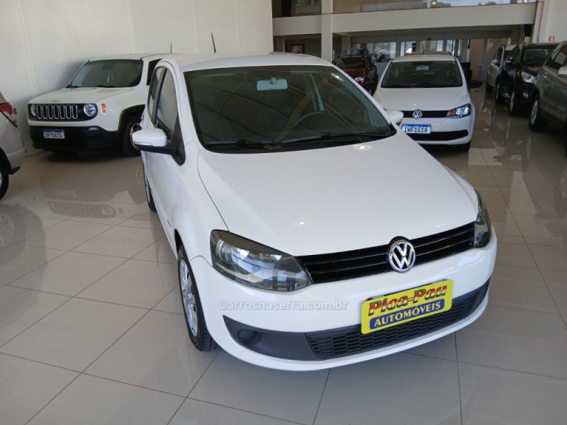 FOX 1.6 MI ITREND 8V FLEX 4P MANUAL - 2013 - NOVA PETRóPOLIS