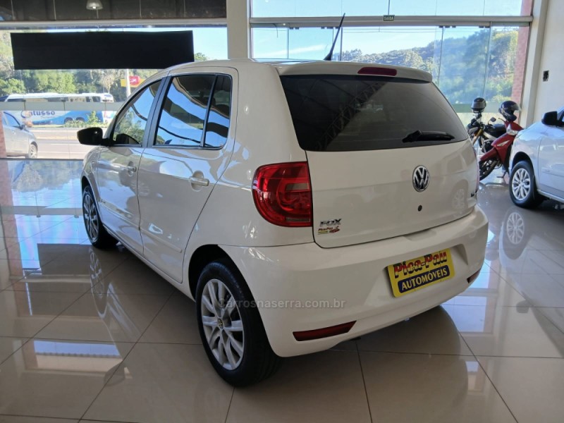 FOX 1.6 MI ITREND 8V FLEX 4P MANUAL - 2013 - NOVA PETRóPOLIS
