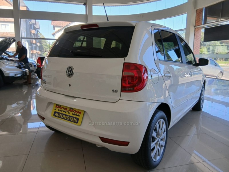 FOX 1.6 MI ITREND 8V FLEX 4P MANUAL - 2013 - NOVA PETRóPOLIS