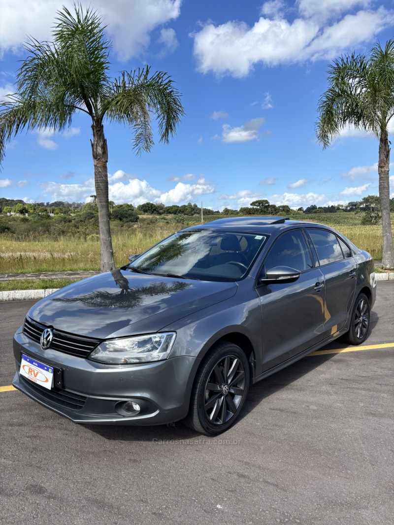 JETTA 2.0 COMFORTLINE FLEX 4P TIPTRONIC