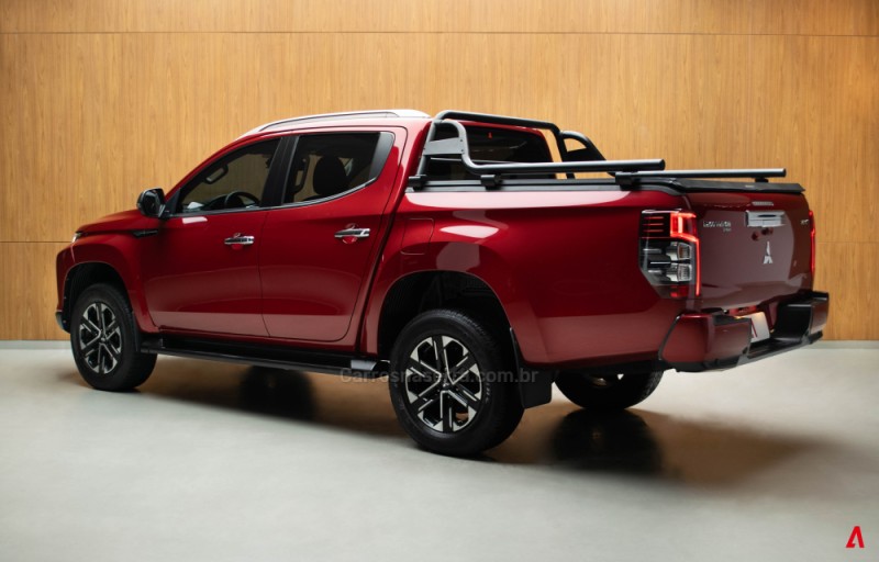 L200 TRITON 2.4 HPE-S SPORT 4X4 CD 16V DIESEL 4P AUTOMÁTICO - 2023 - GARIBALDI