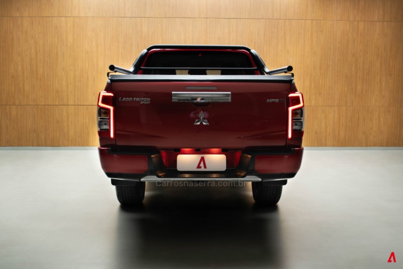 L200 TRITON 2.4 HPE-S SPORT 4X4 CD 16V DIESEL 4P AUTOMÁTICO - 2023 - GARIBALDI