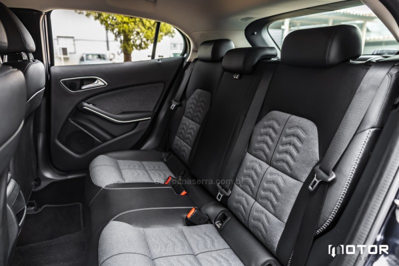 GLA 200 1.6 CGI STYLE 16V TURBO FLEX 4P AUTOMÁTICO - 2018 - PORTO ALEGRE