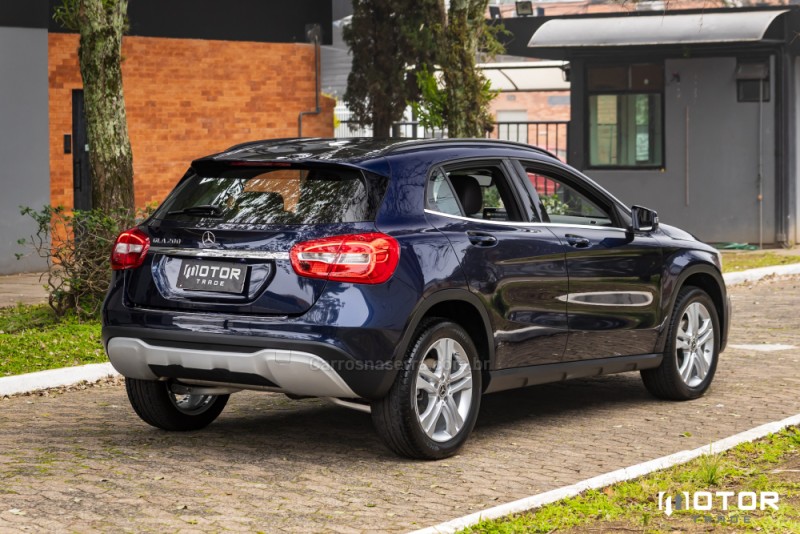 GLA 200 1.6 CGI STYLE 16V TURBO FLEX 4P AUTOMÁTICO - 2018 - PORTO ALEGRE