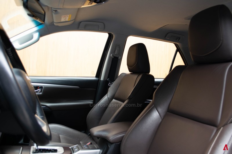 HILUX SW4 2.8 SRX 4X4 16V TURBO INTERCOOLER DIESEL 4P AUTOMÁTICO - 2019 - GARIBALDI