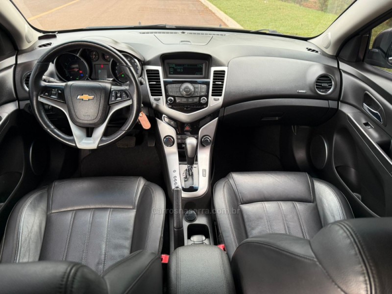 CRUZE 1.8 LT 16V FLEX 4P AUTOMÁTICO - 2016 - VACARIA