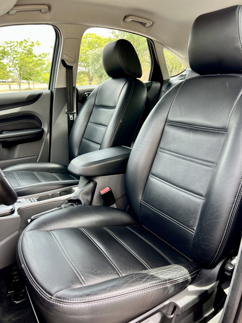 FOCUS 2.0 FC 16V GASOLINA 4P AUTOMÁTICO - 2012 - BENTO GONçALVES