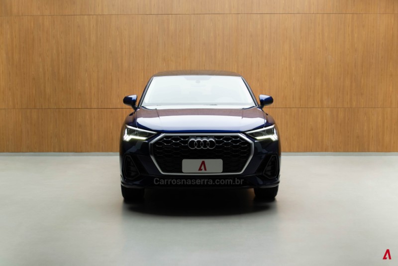 Q3 2.0 TFSI PERFORMANCE SPORTBACK TURBO GASOLINA 4P AUTOMÁTICO - 2022 - GARIBALDI