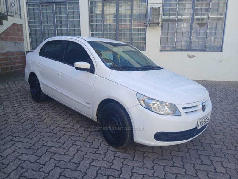 VOYAGE 1.0 MI 8V FLEX 4P MANUAL - 2011 - NOVA PETRóPOLIS