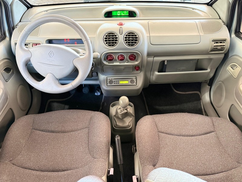 TWINGO 1.0 INITIALE 16V GASOLINA 2P MANUAL - 2002 - CAXIAS DO SUL