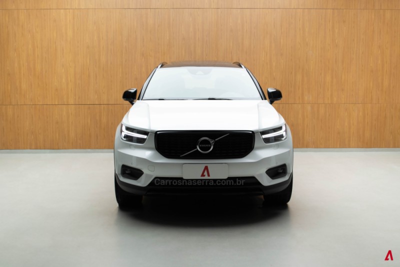 XC 40 1.5 T5 HÍBRIDO R-DESIGN FWD - 2021 - GARIBALDI