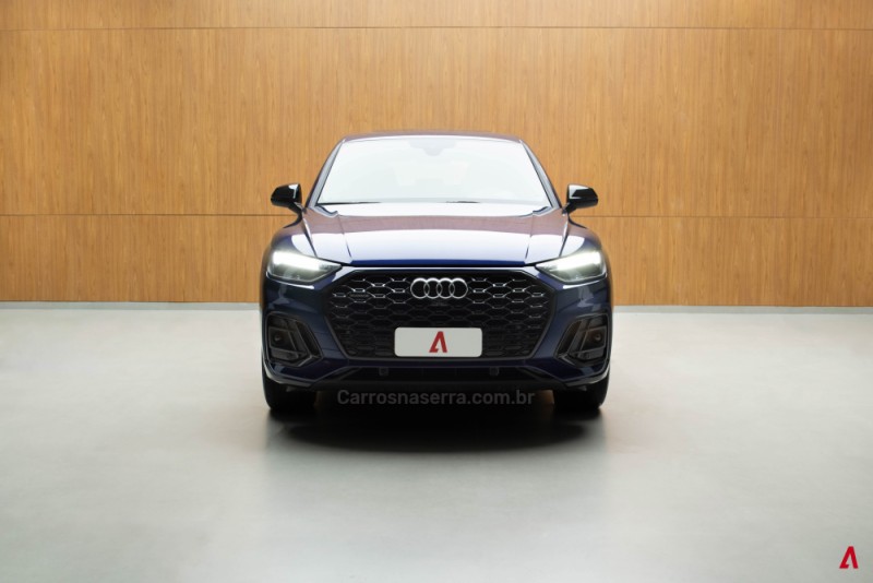 Q5 2.0 55 TFSI PHEV SPORTBACK PERFORMANCE BLACK QUATTRO HÍBRIDO 4P AUTOMÁTICO - 2023 - GARIBALDI
