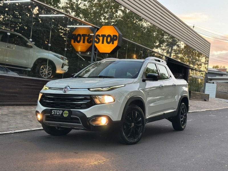 toro 2.0 16v turbo diesel volcano at9 4x4 automatico 2021 dois irmaos