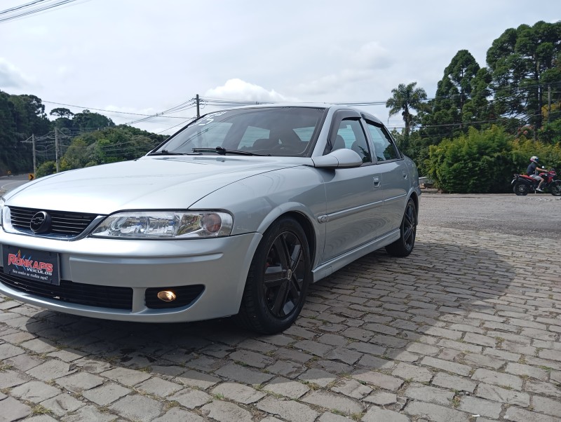 vectra 2.0 mpfi expression 8v gasolina 4p manual 2005 caxias do sul