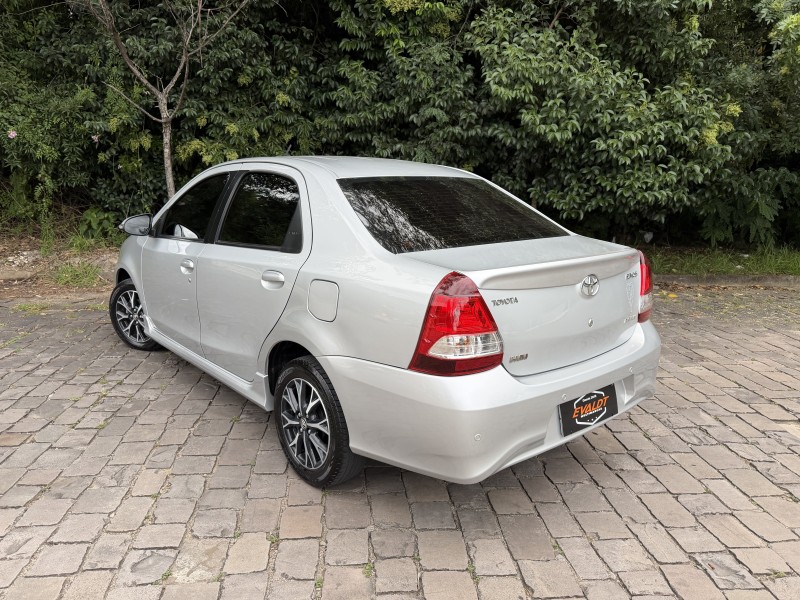 ETIOS 1.5 PLATINUM SEDAN 16V FLEX 4P AUTOMÁTICO - 2019 - CAXIAS DO SUL