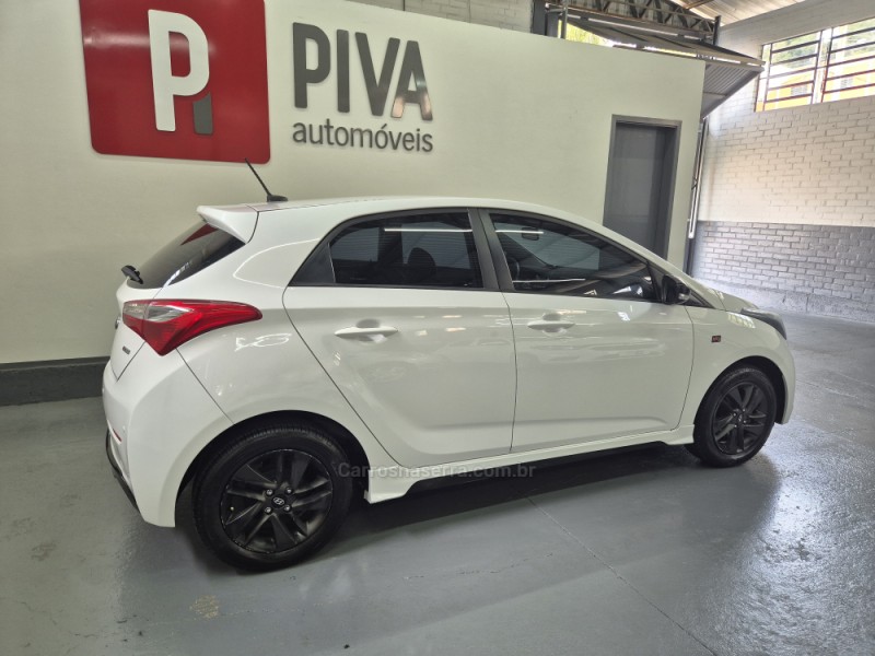 HB20 1.0 SPICY 12V FLEX 4P MANUAL - 2015 - GARIBALDI