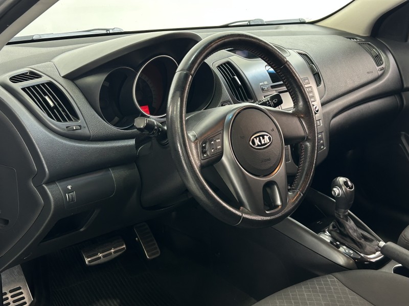 CERATO 1.6 SX3 16V FLEX 4P AUTOMÁTICO - 2011 - CAXIAS DO SUL