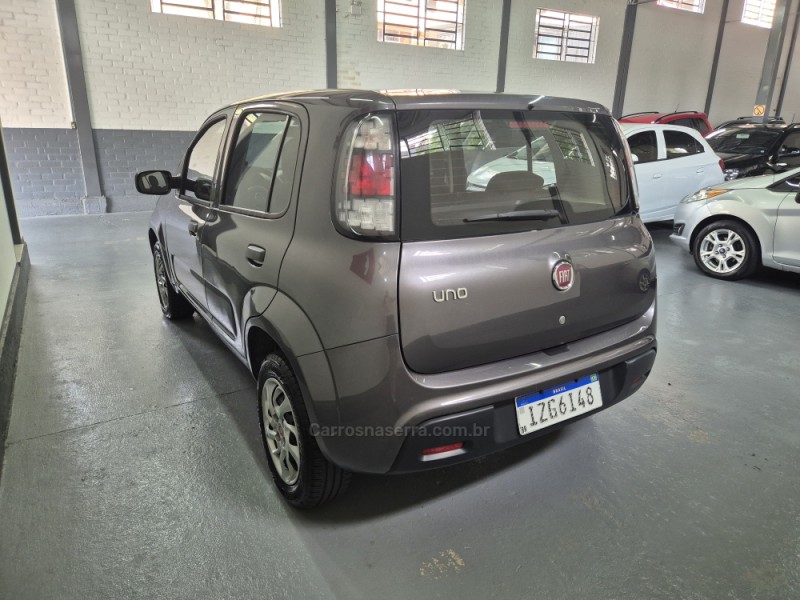 UNO 1.0 EVO ATTRACTIVE 8V FLEX 4P MANUAL - 2020 - GARIBALDI