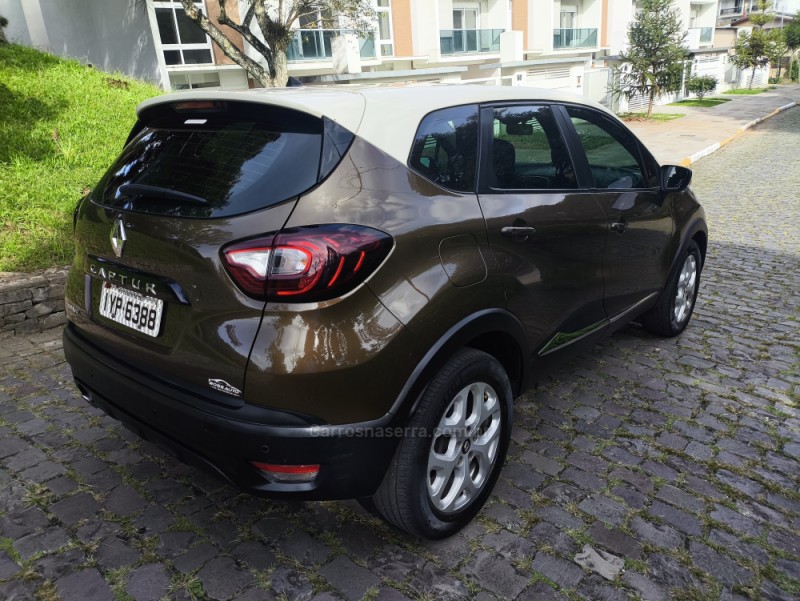CAPTUR 1.6 16V FLEX INTENSE AUTOMÁTICO - 2019 - FARROUPILHA