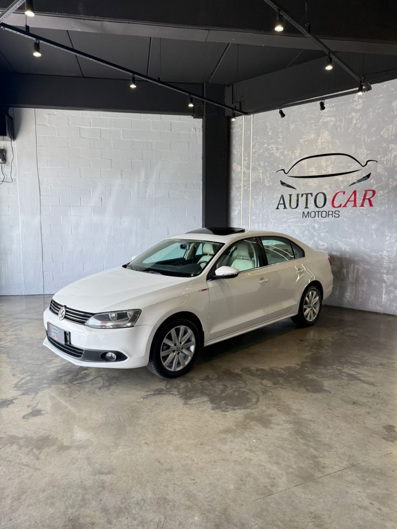 JETTA 2.0 COMFORTLINE FLEX 4P TIPTRONIC - 2013 - CAXIAS DO SUL