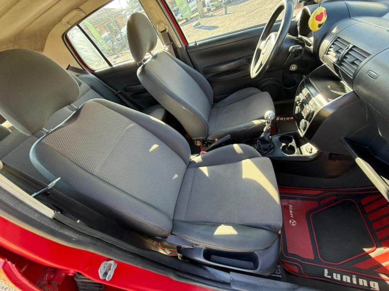 FOX 1.0 MI 8V FLEX 4P MANUAL - 2005 - FARROUPILHA