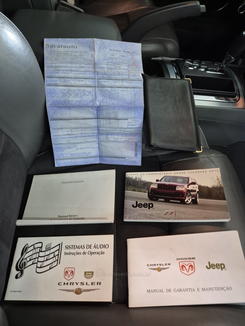 GRAND CHEROKEE 6.1 SRT HEMI 4X4 V8 16V GASOLINA 4P AUTOMÁTICO - 2006 - GARIBALDI