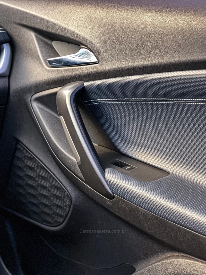 TRACKER 1.2 12V PREMIER TURBO FLEX 4P AUTOMÁTICO - 2022 - CANELA