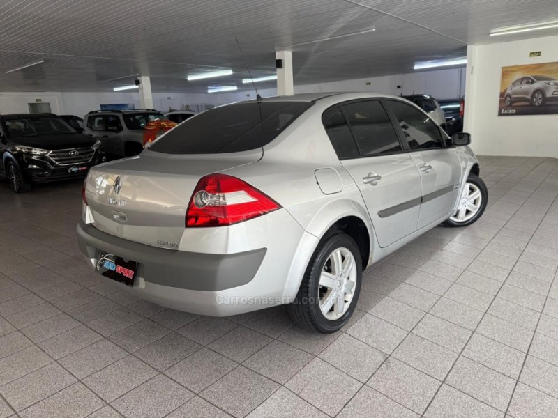 MÉGANE 2.0 DYNAMIQUE SEDAN 16V GASOLINA 4P AUTOMÁTICO - 2009 - NOVO HAMBURGO