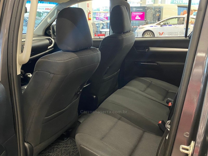 HILUX 2.8 SR 4X4 CD 16V DIESEL 4P AUTOMÁTICO - 2024 - CAXIAS DO SUL