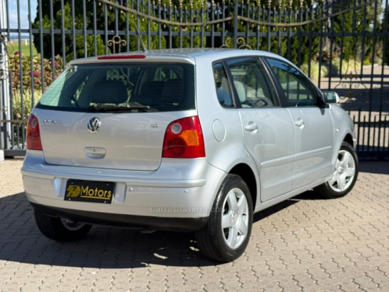 POLO 1.6 MI 8V GASOLINA 4P MANUAL - 2003 - CAXIAS DO SUL