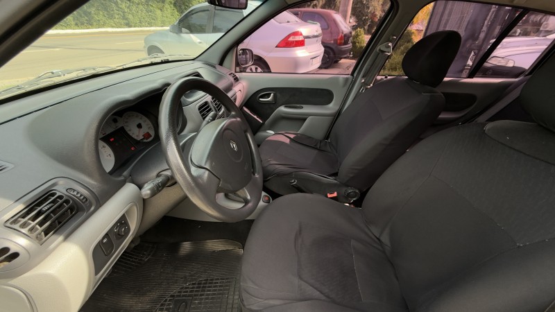 CLIO 1.6 EGEUS 16V FLEX 4P MANUAL - 2006 - NOVA PETRóPOLIS