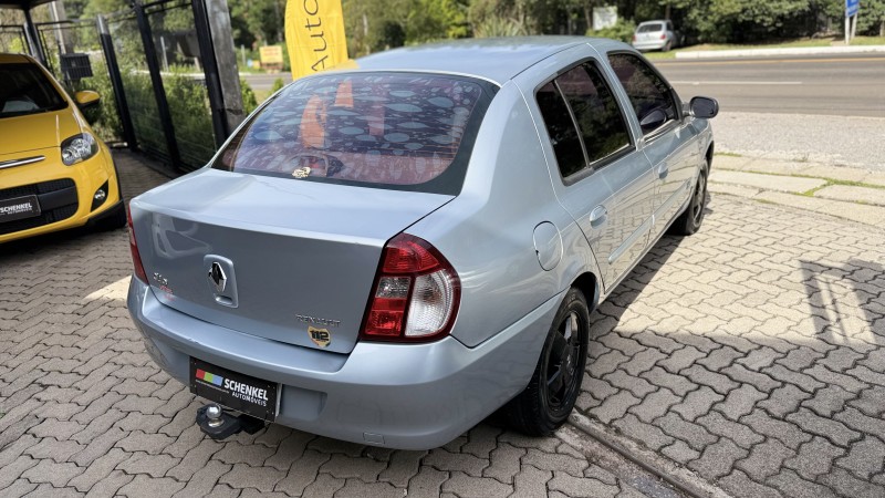 CLIO 1.6 EGEUS 16V FLEX 4P MANUAL - 2006 - NOVA PETRóPOLIS