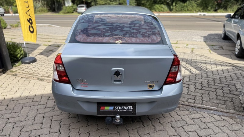 CLIO 1.6 EGEUS 16V FLEX 4P MANUAL - 2006 - NOVA PETRóPOLIS