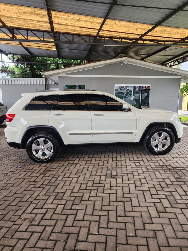 CHEROKEE 3.7 LIMITED 4X4 V6 12V GASOLINA 4P AUTOMÁTICO - 2012 - CAXIAS DO SUL