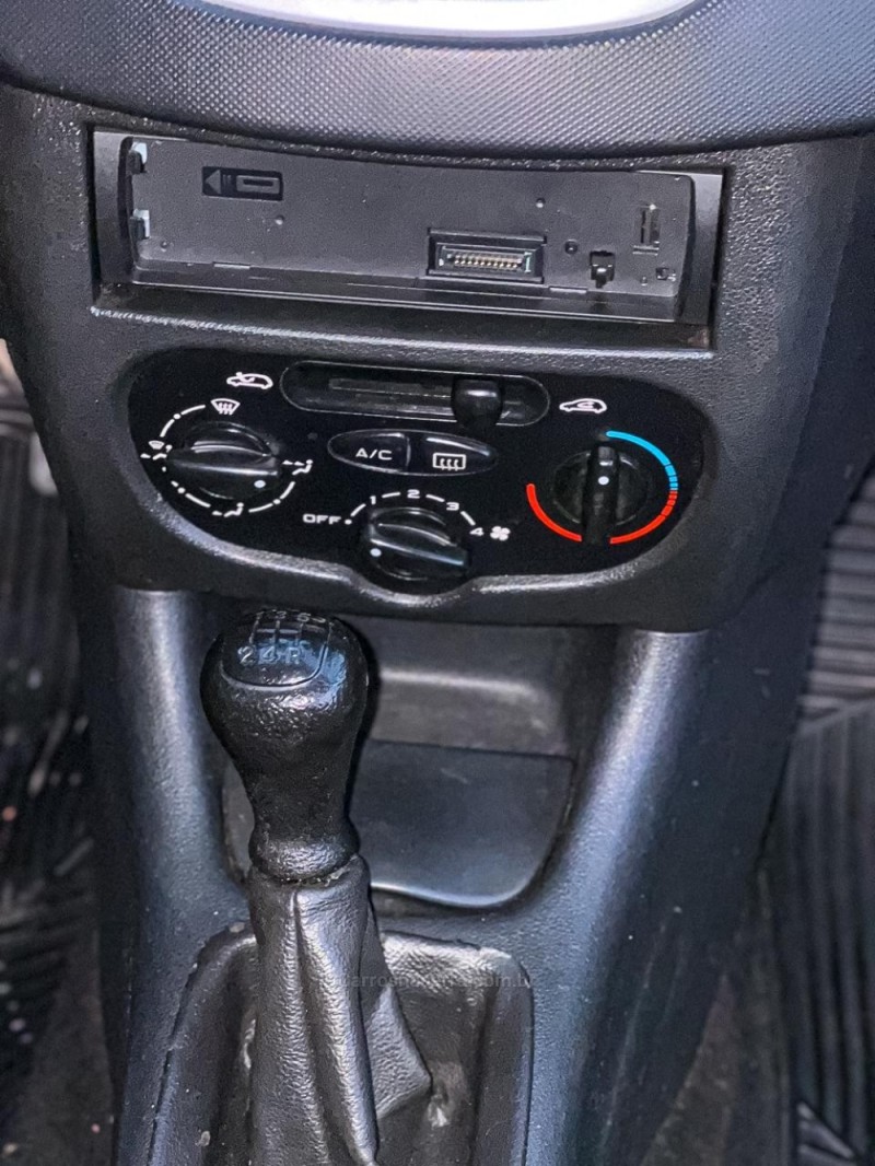 207 1.4 XR 8V FLEX 2P MANUAL - 2013 - CANELA