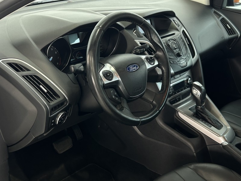 FOCUS 2.0 SE HATCH 16V FLEX 4P AUTO - 2015 - CAXIAS DO SUL