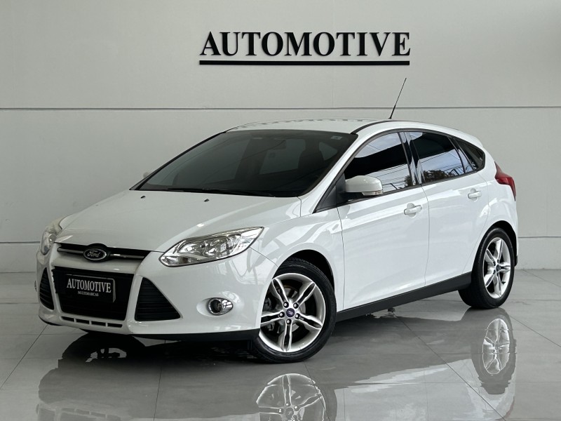 focus 2.0 se hatch 16v flex 4p auto 2015 caxias do sul