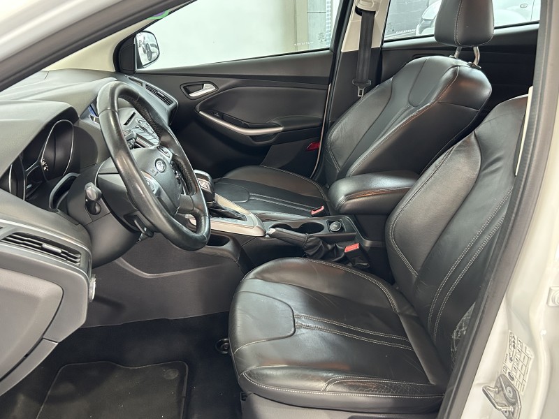 FOCUS 2.0 SE HATCH 16V FLEX 4P AUTO - 2015 - CAXIAS DO SUL