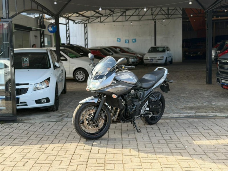 BANDIT 650S - 2011 - LAGOA VERMELHA